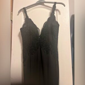 Lady black tie Velvi Anastasia lace gown-black